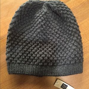Gap gray beanie